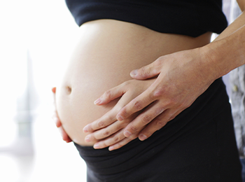 Schwangerschaftsbauch für zwei 