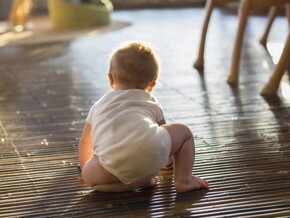 Babys Entwicklung_8. Lebensmonat | Baby&me Babys Entwicklung: 8. Lebensmonat | Baby&me