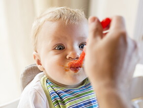 Übergang von der Beikost an den Familientisch| Baby&me