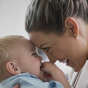 Babys Entwicklung: 6. Lebensmonat | Baby&me