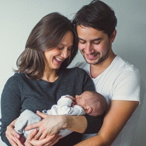 Eltern mit Baby - Was sollte in Milch enthalten sein  | Baby&me