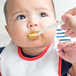 Beikost einführen: hilfreiche Tipps | Baby&me Beikost einführen: hilfreiche Tipps | Baby&me