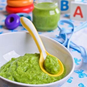 Hühnchen-Erbsen-Kartoffelbrei | Baby&me Hühnchen-Erbsen-Kartoffelbrei | Baby&me