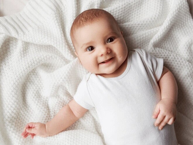 Bäuerchen machen_So helft ihr eurem Baby | Baby&me Bäuerchen machen: So helft ihr eurem Baby | Baby&me