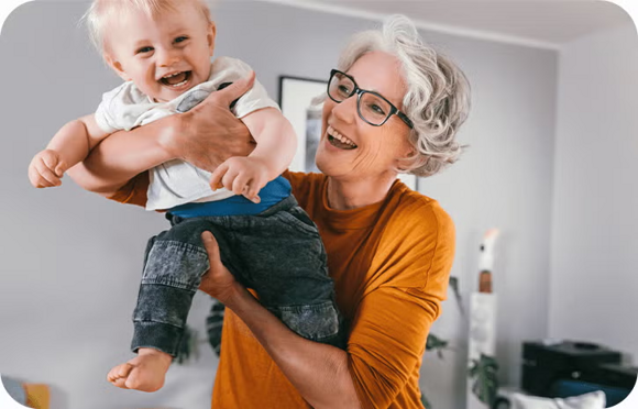 Baby mit Oma | Babyservice