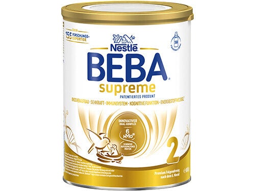 Fotografie einer goldweißen Dose Nestlé BEBA Supreme Säuglingsmilch, Stufe 2