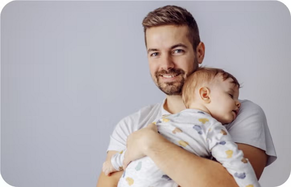 Vater tröstet Kind _BEBA COMFORT | Babyservice Vater tröstet Kind _BEBA COMFORT | Babyservice